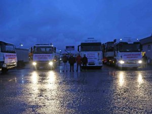 Ataşehir’den 80 Yardım Tırı Deprem Bölgelerine Gönderildi