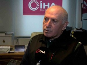 Adıyaman’da Bir Çiziği Bile Olmadan Yan Yatan Bina