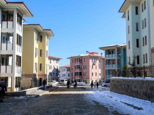 Depremin Ardından Gece Gündüz Çalıştılar...doğalgaz Verilmeye Başlandı
