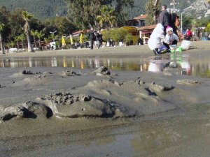 Deniz Suyu 15 Metre Çekildi