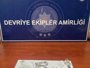 Polisin Durdurduğu Şüpheliden Uyuşturucu Çıktı