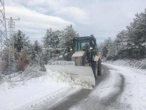 Köy Yollarının Ulaşıma Açılması İçin Çalışmalar Devam Ediyor