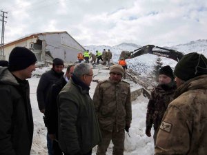 Vali Gündüzöz, Nurhak İlçesinde İncelemelerde Bulundu