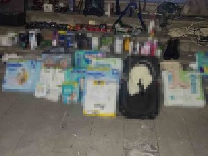 Depremzedelerin Malzemesini Çalan 10 Hırsız Tutuklandı