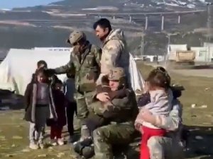 Msb: “Mehmetçik Bölgedeki Yardım Faaliyetlerinde Evlatlarımızı Unutmuyor”