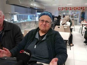 Depremzedeler Sıcak Devlet Yurtlarında Yaralarını Sarıyor