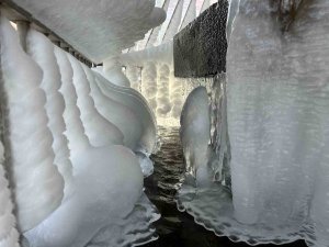 Gece Eksi 24’e Düşen Hava Sıcaklığı Erzurum’u Dondurdu