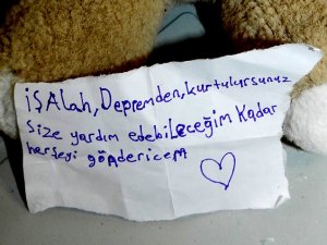 En Sevdiği Oyuncak Ayısını Depremzede Çocuklar İçin Verdi
