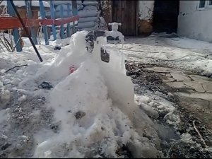 Özalp İlçesinde Termometreler Eksi 31 Dereciyi Buldu