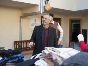 Tarsus Belediyesi Depremzedelerin Yaralarını Sarıyor