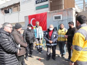 Başkan Çolakbayrakdar: “Bu Günleri Hep Birlikte Atlatacağız”