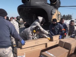 Ch-47 Chinook Ağır Nakliye Helikopterleri Depremzedenin Emrinde
