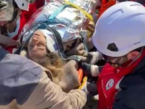 Depremin 177. Saatinde İnanılmaz Kurtuluş