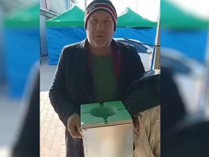 İ̇slahiye’ye Kurulan Aşevi Ve Yardım Toplama Çadırlara Yaraları Sarıyor