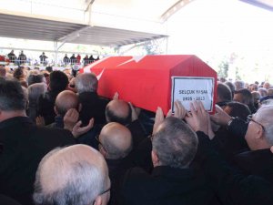 Selçuk Yaşar Son Yolculuğuna Uğurlandı