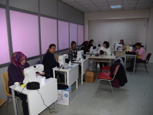Masmek Kursiyerleri Depremzedeler İçin Üretiyor