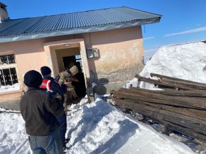 Susuz’daki Çadırlar Depremzedelere Gönderildi