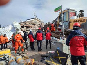 Balıkesirli Öğretmenler Deprem Bölgesinde Çalışıyor