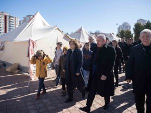 Tbmm Başkanı Şentop Çadır Kenti Ziyaret Etti