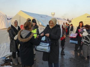 Van, Malatya’nın Yaralarını Sarmak İçin Çalışıyor