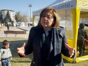 Şahin:" Yaşamın Normalleşmesi İçin Ekiplerimiz Gece Gündüz Çalışıyor"