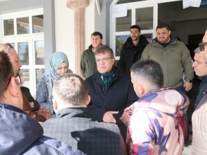 Edremit Belediyesi Depremzedelerin Yanında