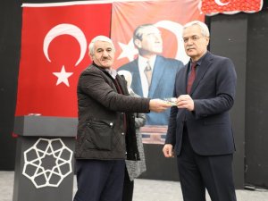 Atık Toplayarak Kazandıkları 2 Bin 500 Tl’yi Depremzedelere Bağışladılar