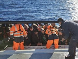 Yunan Unsurlarınca Ölüme Terk Edilen 42 Kaçak Göçmen Kurtarıldı