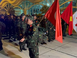 Vietnamlı Askeri Arama Kurtarma Ekibi Türk Bayrağı İle Hatay’da