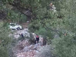 Antalya’da Otomobil Şarampole Uçtu: 1 Ölü, 1 Yaralı