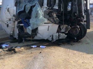 Ankara’da 2 Kamyon Çarpıştı: 2 Yaralı