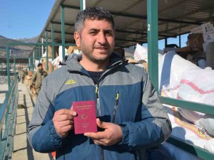 Depremzedeler İçin Gönderilen Monttan Pasaport Çıktı