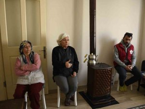 Kuşadası Belediyesi’nden Depremzedelere Psikolojik Destek