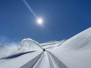 Hakkari’de Karla Mücadele Çalışması Devam Ediyor