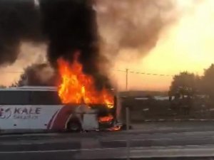 İ̇stanbul’dan Yola Çıkan Yolcu Otobüsü Alev Alev Yandı