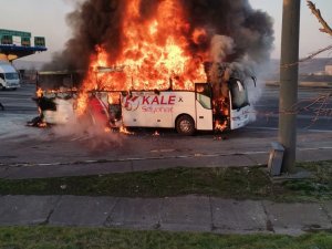 Silivri’de Yolcu Otobüsü Alev Alev Yandı