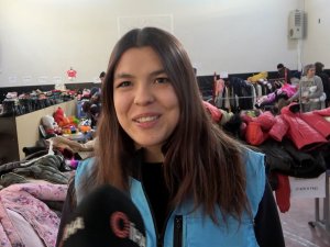 Hatice Nur’un Küçük Kalbiyle Kurduğu Büyük Cümleler Görevliyi Duygulandırdı
