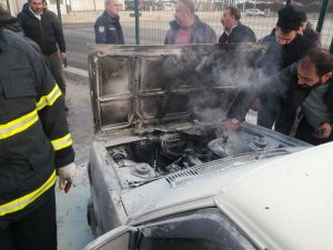 Erzincan’da Otomobil Yangını