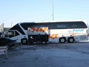 Büyükşehir, Depremzedelere Ücretsiz Şehirlerarası Ulaşım İmkanı Sağlıyor