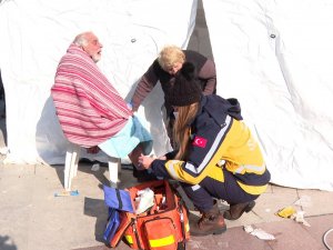 Antalya Büyükşehir Belediyesi Deprem Bölgesinde Yaraları Sarmaya Devam Ediyor