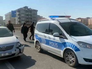 Yolun Karşısına Geçmek İsterken Canından Oldu