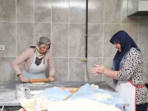 Elazığ Depremzedeler İçin Tek Yürek