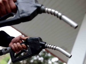 Benzin Ve Motorine Zam