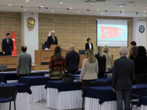 Büyükşehir Belediye Meclisinde Depremzedeler Anıldı