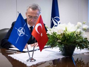 Stoltenberg, Türkiye’nin Nato Daimi Temsilciliği’nde Taziye Defterini İmzaladı