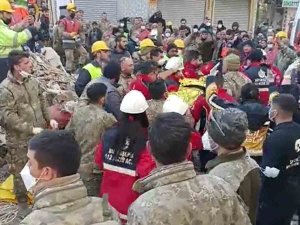 28’inci Mekanize Piyade Tümen Komutanlığı Hatay’da Bir Genci Sağ Olarak Kurtardı
