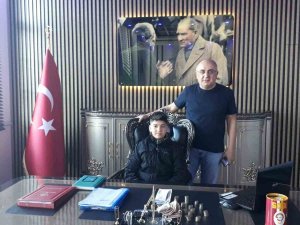 Kendi Küçük Yüreği Büyük, Kumbarasında Biriktirdiği Paraları Depremzedelere Bağışladı