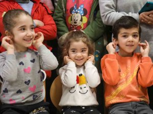 Depremzede Çocuklar Büyükşehir’le Güldü