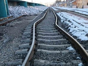 Gölbaşı’nda Deprem Tren Raylarını Büktü