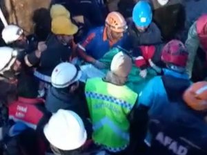 Muş Afad Ekipleri 9 Yaşındaki Yücel’i 9 Gün Sonra Kurtardı